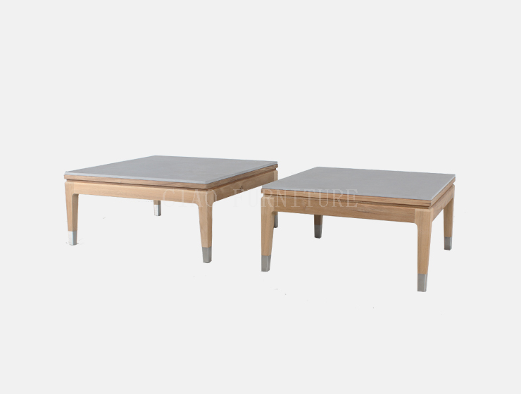 Quadratischer moderner Gartentisch aus grauem Holzschiefer